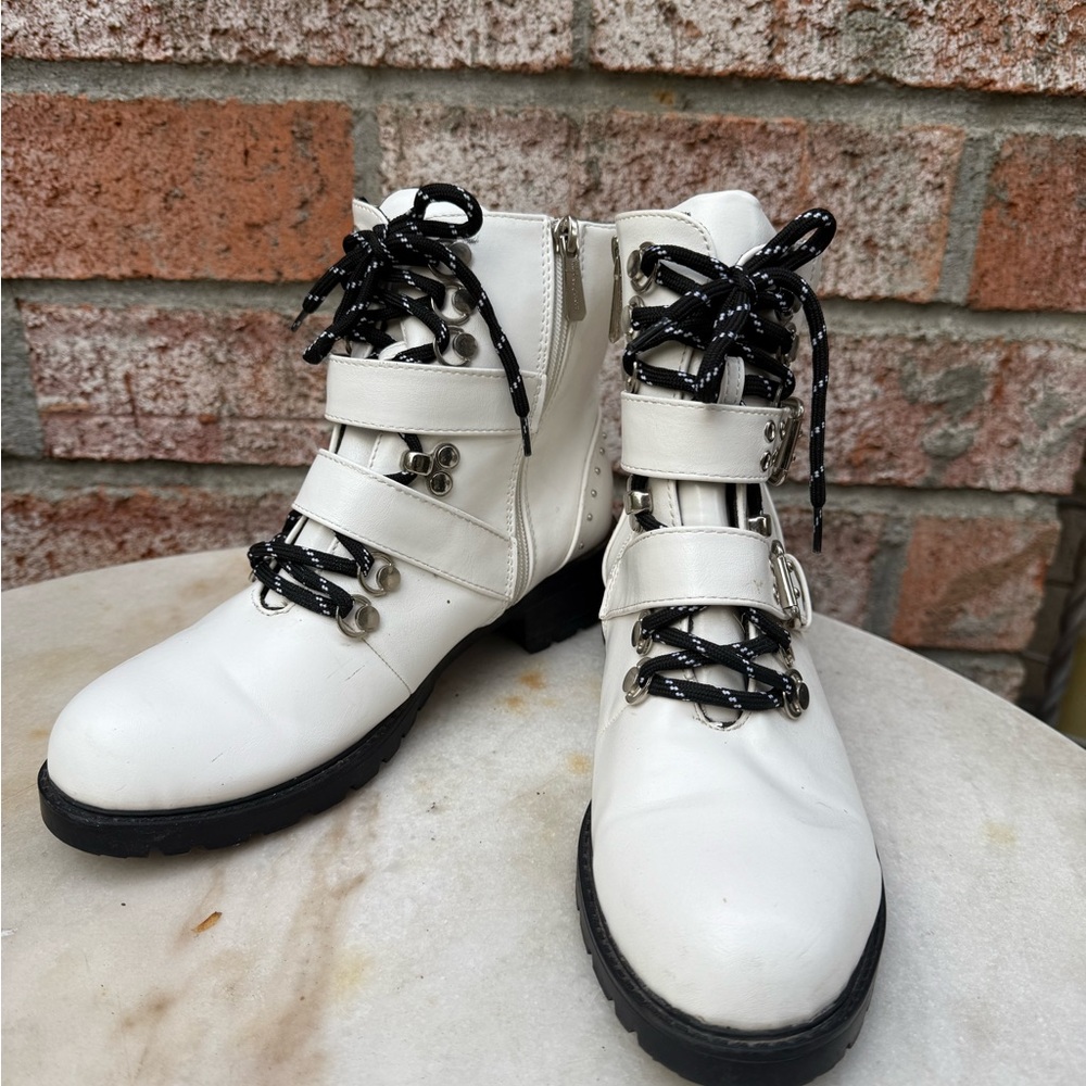 Stylish White Combat Boots with Black Laces